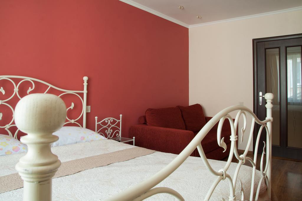 Apartment Roksolana 2 ลวีฟ ภายนอก รูปภาพ
