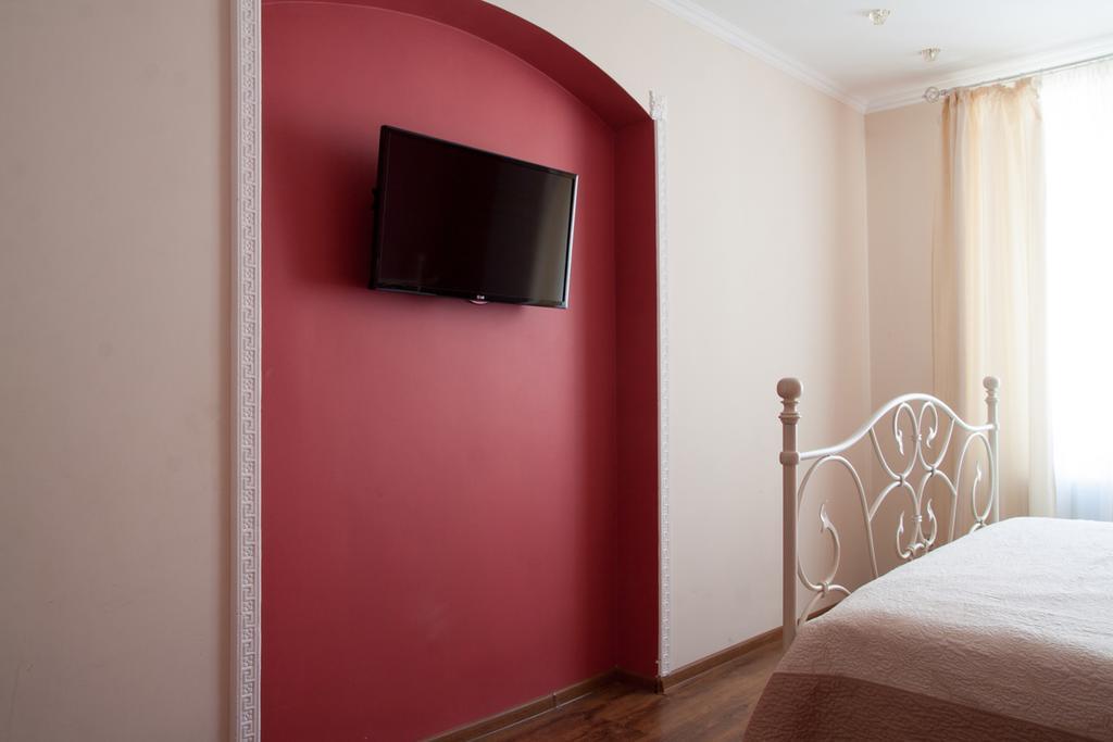 Apartment Roksolana 2 ลวีฟ ภายนอก รูปภาพ